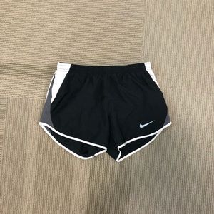 Women’s XS Nike running shorts